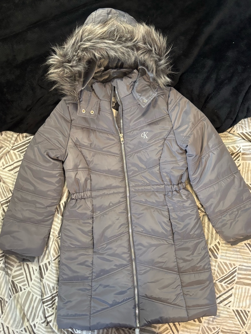 Calvin Klein Jeans Gray Quilted Girls' Puffer Coat with Faux Fur Hood